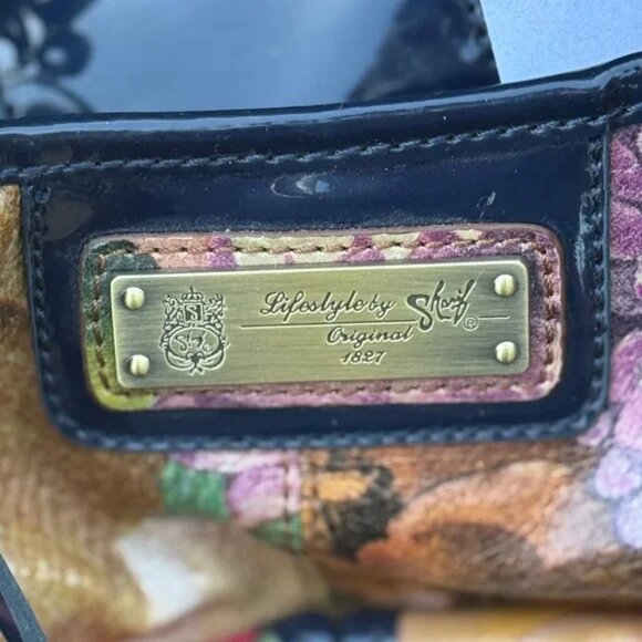 Sharif Floral Floral Shoulder Bag with Black  Patent Trim - EUC - Picture 2 of 11